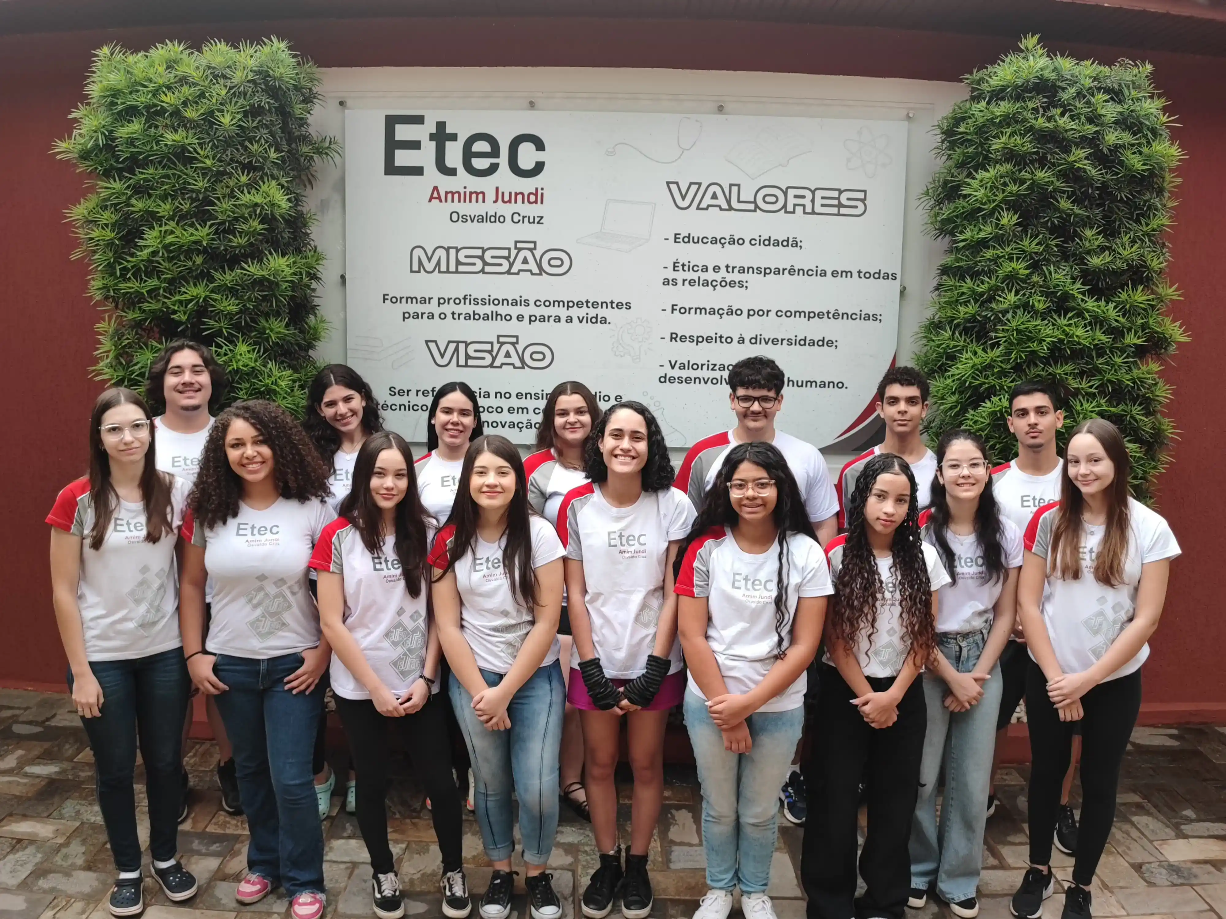 Capa da notícia Alunos da Etec Amim Jundi são medalhistas na Olimpíada Nacional de Ciências ONC 2024